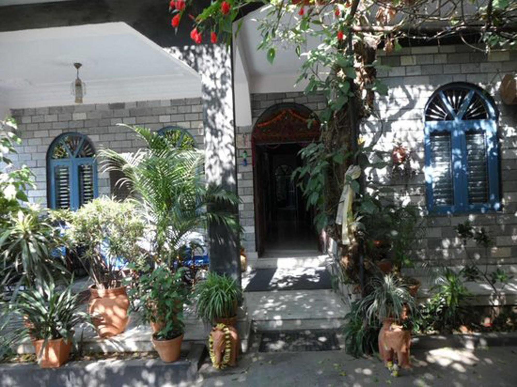 Sacred Valley Inn Pokhara Ngoại thất bức ảnh