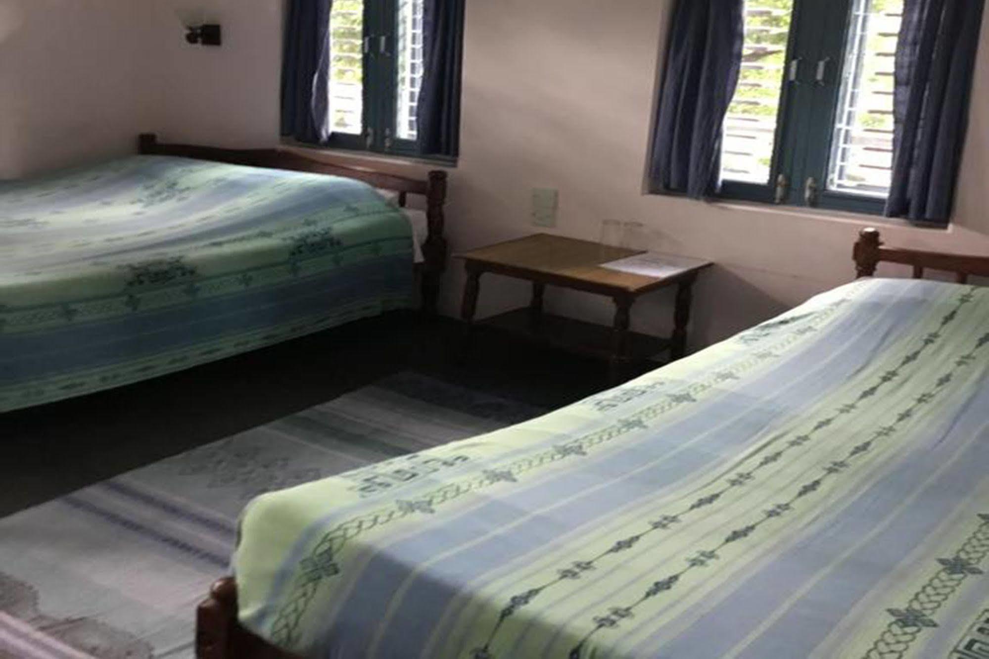 Sacred Valley Inn Pokhara Ngoại thất bức ảnh