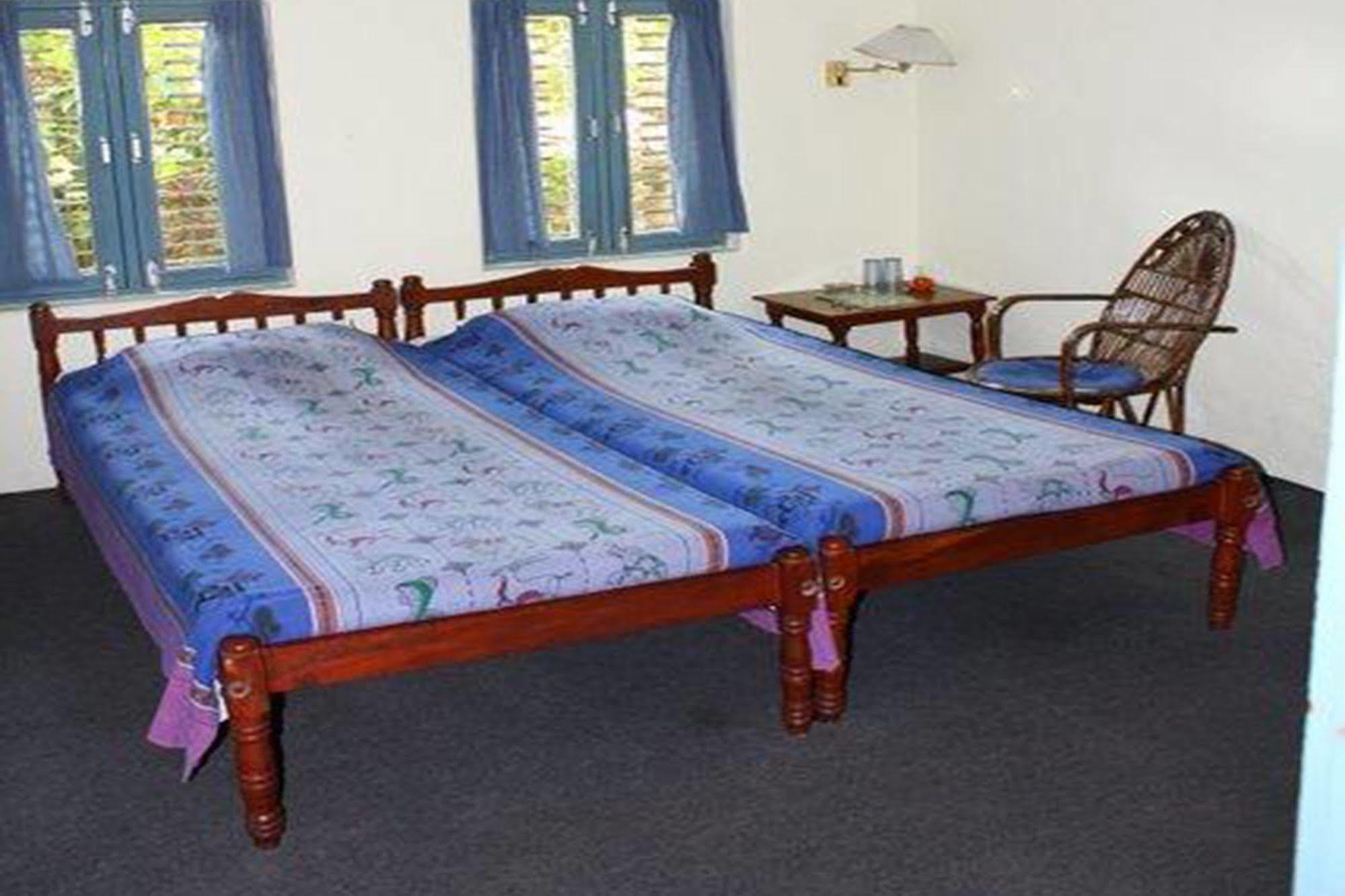 Sacred Valley Inn Pokhara Ngoại thất bức ảnh