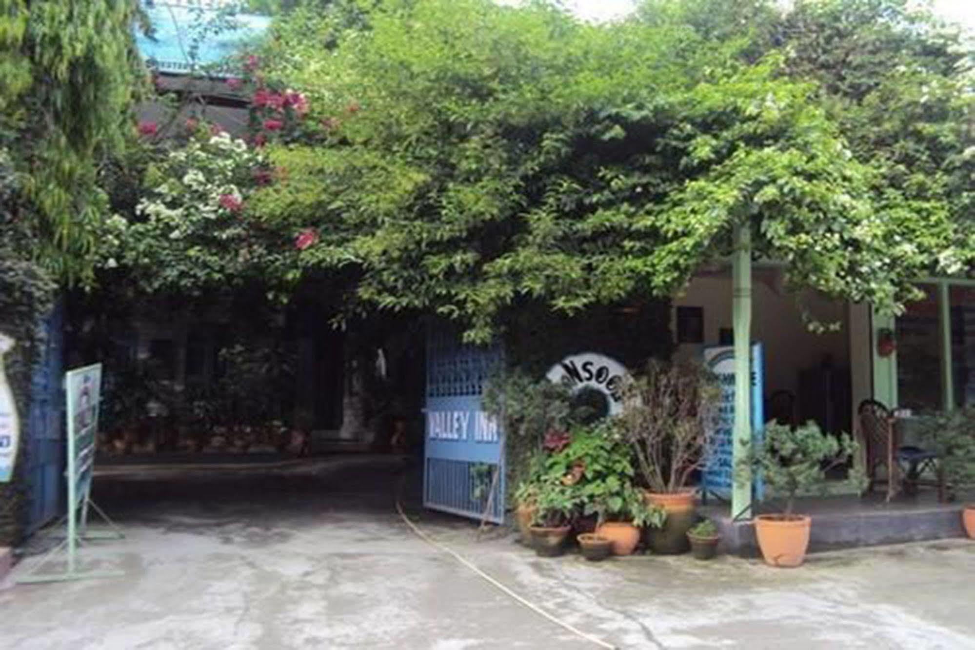Sacred Valley Inn Pokhara Ngoại thất bức ảnh