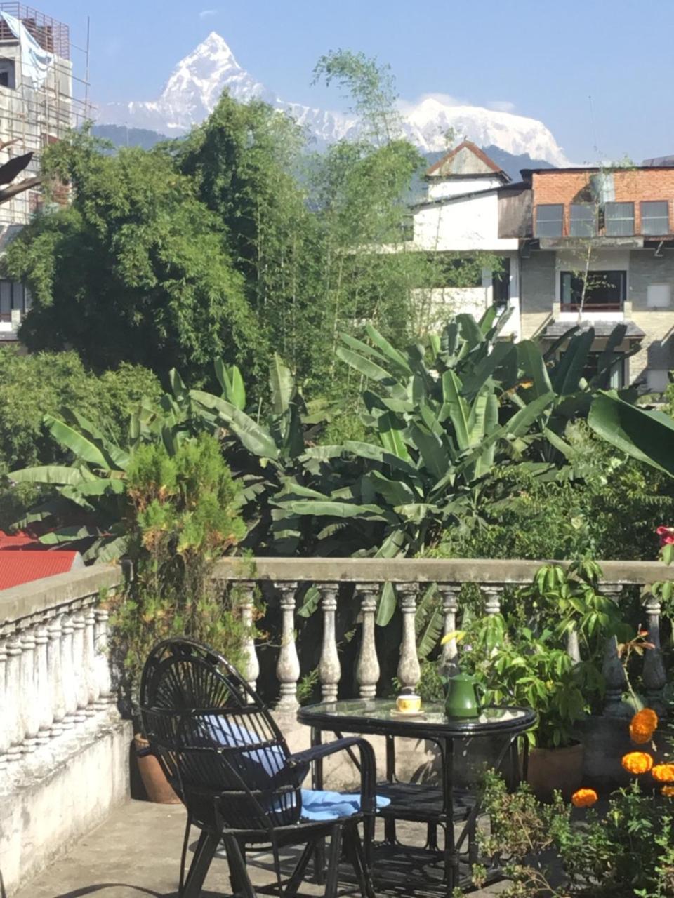 Sacred Valley Inn Pokhara Ngoại thất bức ảnh